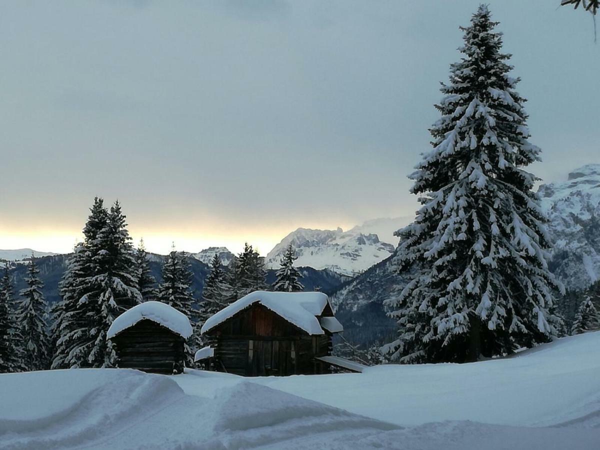 Agriturismo Luech Picedac La Valle Luaran gambar