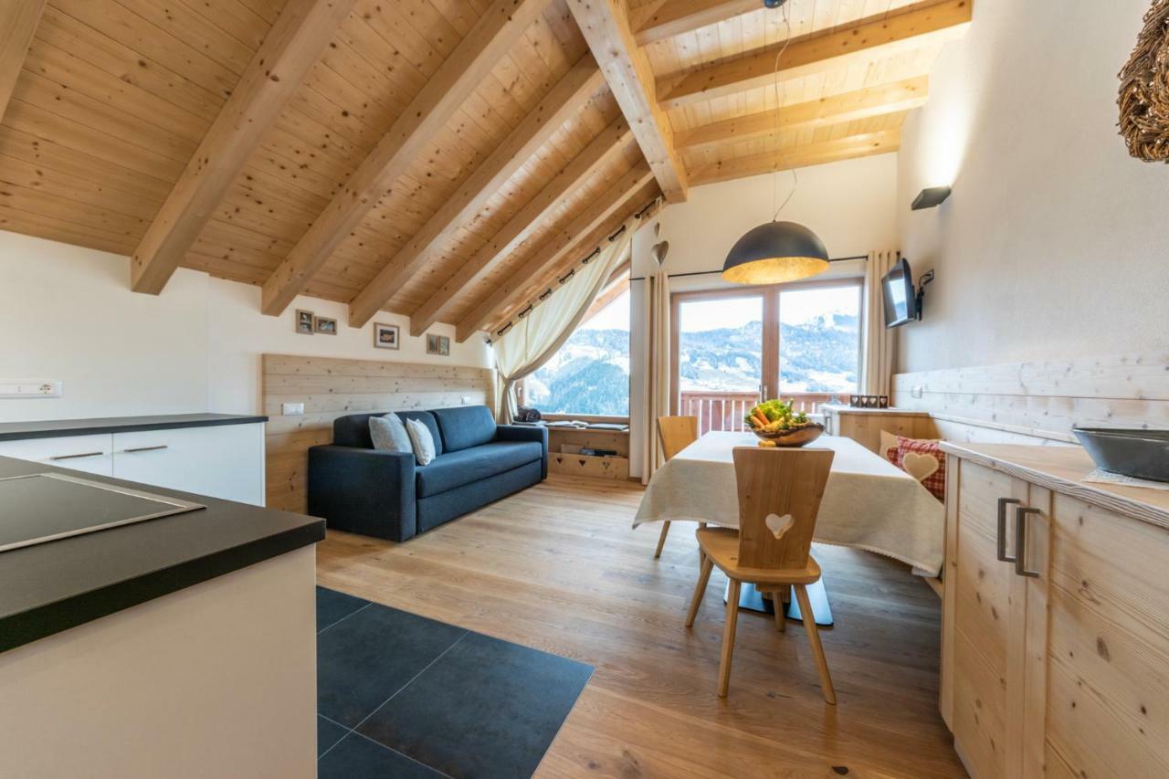 Agriturismo Luech Picedac La Valle Luaran gambar