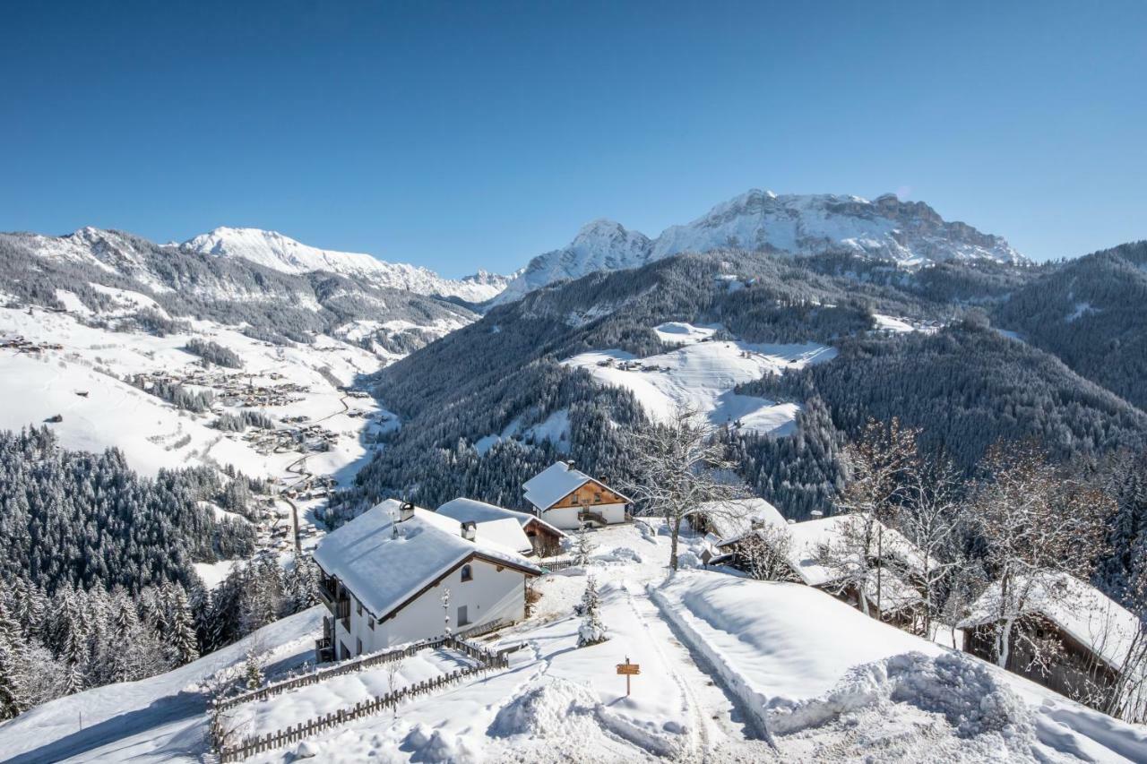 Agriturismo Luech Picedac La Valle Luaran gambar