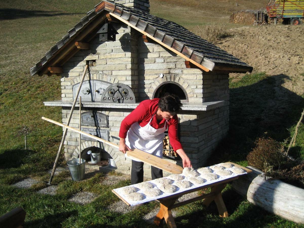 Agriturismo Luech Picedac La Valle Luaran gambar